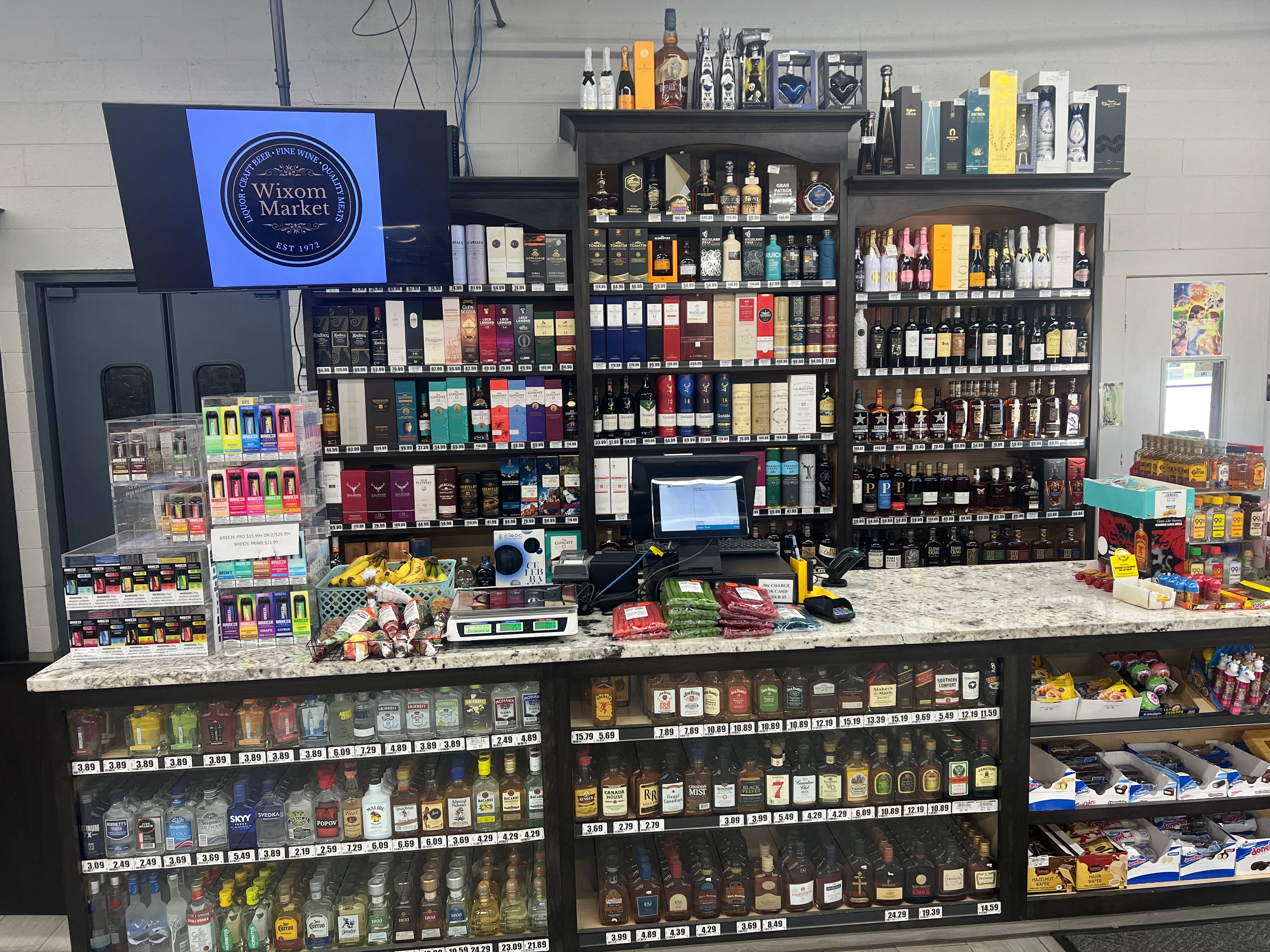 Wixom Market Interior